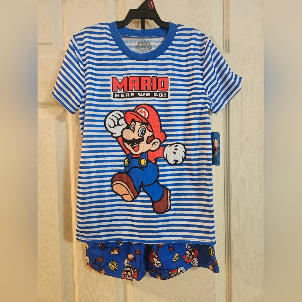 NINTENDO SUPER MARIO BOYS TWO PIECE PJ SET: NEW WITH TAGS: SIZE S (6/7)